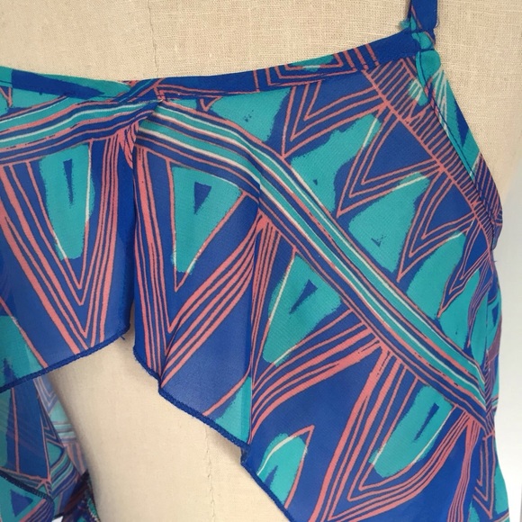 Kirra Chiffon Open Back Top in Blue Tribal Print - Picture 3 of 3